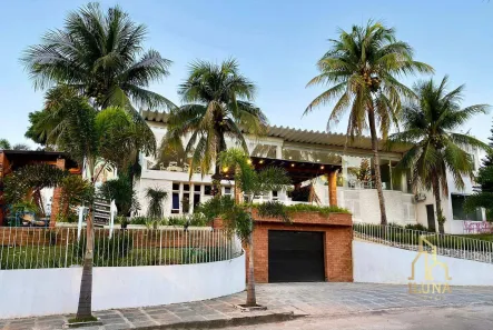 Imóvel Comercial com 3 Quartos à venda, 950m² no Parque Hotel, Araruama