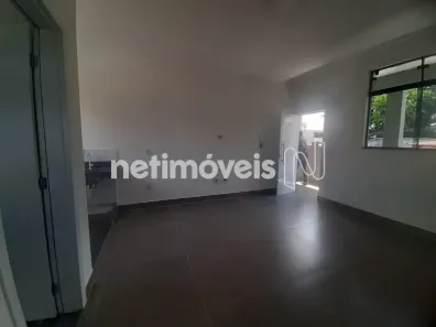 Kitnet com 1 Quarto para alugar, 30m² no Três Barras, Contagem