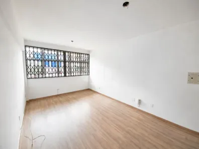 Kitnet para alugar, 30m² no Petrópolis, Porto Alegre