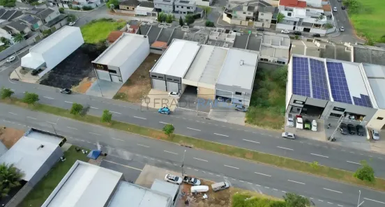 Galpão/Depósito/Armazém para alugar, 300m² no Moinho dos Ventos, Goiânia