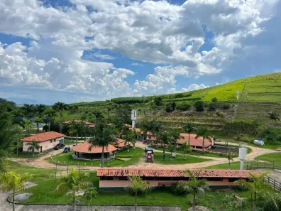 Fazenda/Sítio com 3 Quartos à venda, 208m² no Área Rural de Guaratinguetá, Guaratinguetá