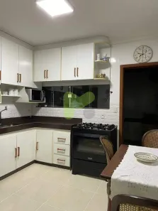 Casa com 3 Quartos para alugar, 220m² no Jardim Vitória, Macaé