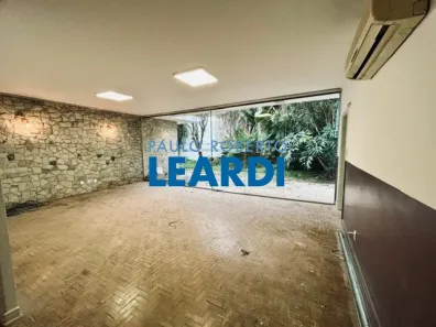 Casa com 3 Quartos para alugar, 362m² no Pinheiros, São Paulo