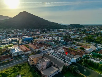 Sobrado com 4 Quartos à venda, 124m² no Caiobá, Matinhos
