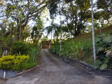 Fazenda/Sítio com 4 Quartos à venda, 100m² no Vila São Geraldo, São José dos Campos