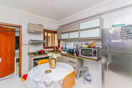 Sobrado com 2 Quartos à venda, 61m² no Menino Deus, Porto Alegre