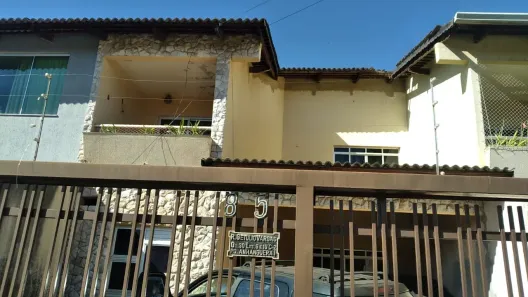 Sobrado com 3 Quartos à venda, 234m² no Parque Anhanguera, Goiânia