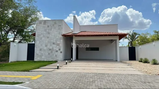Casa de Condomínio com 3 Quartos à venda, 210m² no Novo Uruguai, Teresina