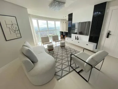 Apartamento com 3 Quartos à venda, 138m² no Centro, Balneário Camboriú