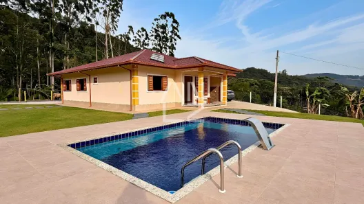 Fazenda/Sítio com 3 Quartos à venda, 145m² no Centro, Antônio Carlos