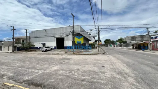 Galpão/Depósito/Armazém para venda ou aluguel, 950m² no Imbiribeira, Recife