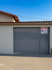 Casa com 2 Quartos para alugar, 65m² no Garavelo Residencial Park, Aparecida de Goiânia