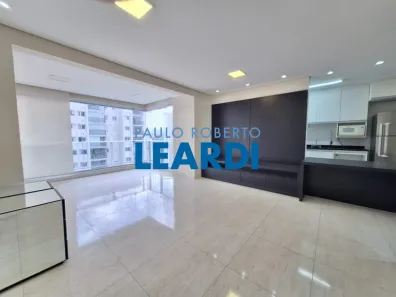 Apartamento com 2 Quartos para alugar, 69m² no Vila Anastácio, São Paulo