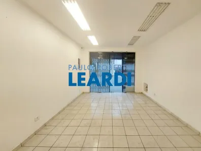 Casa com 2 Quartos para alugar, 120m² no Água Branca, São Paulo