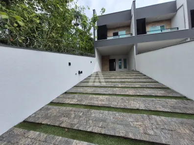 Sobrado com 2 Quartos à venda, 112m² no Glória, Joinville