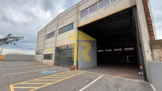 Galpão/Depósito/Armazém à venda, 700m² no Centro Empresarial BR-153, São José do Rio Preto