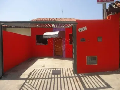 Casa com 2 Quartos à venda, 80m² no Parque Residencial Vinte e Quatro de Maio, Botucatu