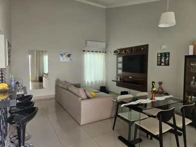 Casa com 3 Quartos à venda, 138m² no Cidade Jardim, Uberlândia
