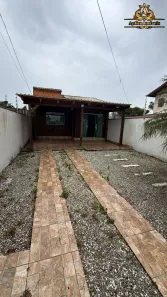 Casa com 2 Quartos para alugar, 100m² no Meia Praia, Navegantes