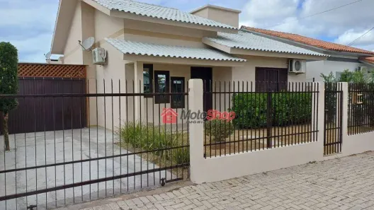 Casa com 2 Quartos para alugar, 130m² no Urussanguinha, Araranguá