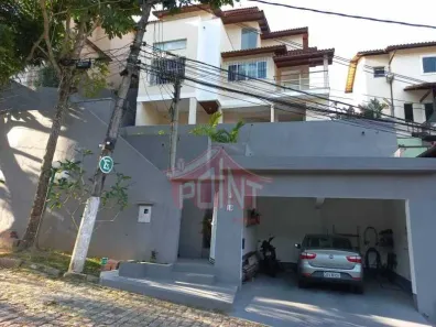 Casa de Condomínio com 4 Quartos à venda, 208m² no Badu, Niterói
