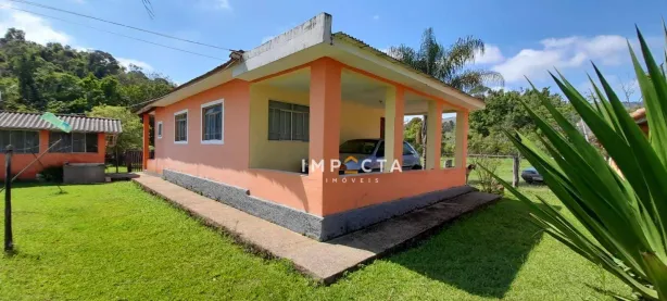 Fazenda/Sítio com 3 Quartos à venda, 120m² no São Carlos, Pouso Alegre