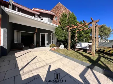 Sobrado com 4 Quartos à venda, 179m² no Centro, Imbé