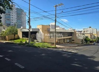 Prédio Comercial para alugar, 517m² no Tabajaras, Uberlândia