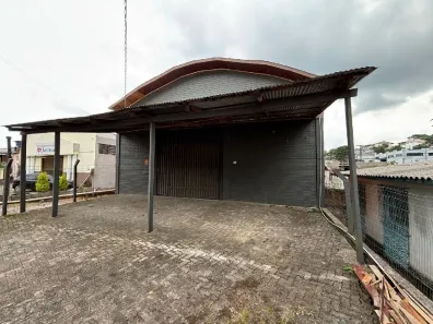 Galpão/Depósito/Armazém para alugar, 330m² no Serrano, Caxias do Sul
