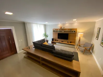 Casa com 3 Quartos à venda, 200m² no Aeroporto, Juiz de Fora
