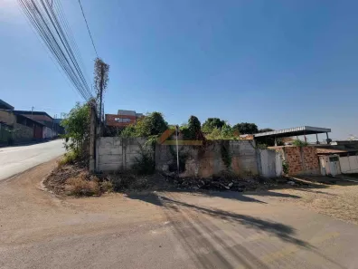 Lote/Terreno à venda, 200m² no Interlagos, Divinópolis