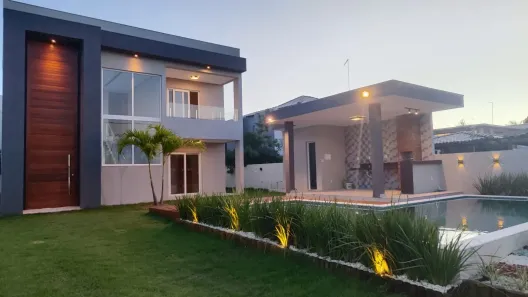 Casa com 6 Quartos à venda, 330m² no Centro, Camaçari