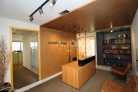 Sala Comercial para alugar, 220m² no Centro, Curitiba