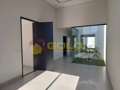Casa com 3 Quartos à venda, 147m² no Laranjeiras, Uberlândia