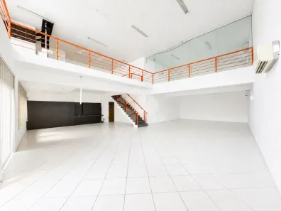 Ponto Comercial para alugar, 280m² no Partenon, Porto Alegre