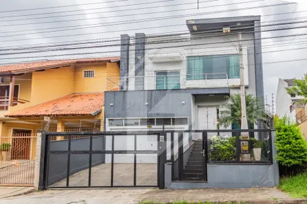 Sobrado com 3 Quartos à venda, 256m² no Parque da Matriz, Cachoeirinha