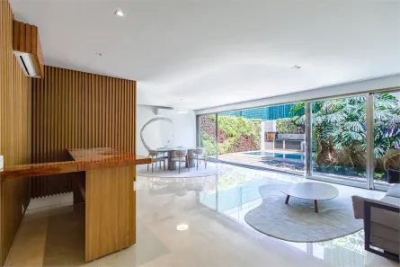 Casa de Condomínio com 3 Quartos para alugar, 469m² no Jardim Europa, São Paulo
