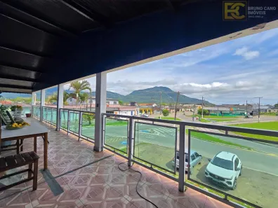 Sobrado com 3 Quartos à venda, 215m² no Jardim Brasil, Peruíbe