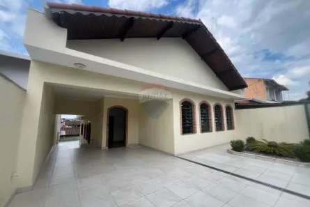 Sobrado com 3 Quartos à venda, 300m² no Vila Nossa Senhora das Vitórias, Mauá