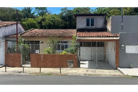 Casa com 6 Quartos à venda, 240m² no Industrial, Aracaju