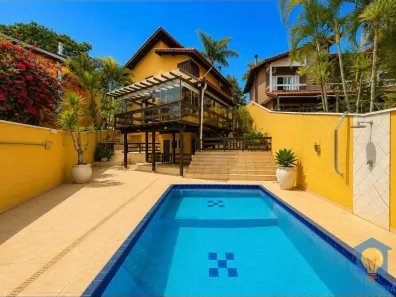 Casa de Condomínio com 3 Quartos à venda, 200m² no Parque Dom Henrique, Cotia