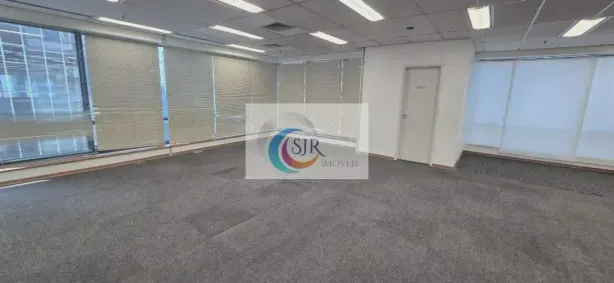 Sala Comercial para alugar, 218m² no Cerqueira César, São Paulo