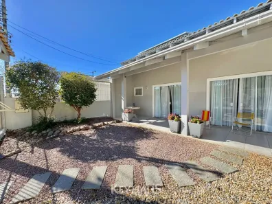Casa com 3 Quartos para alugar, 339m² no Fazenda, Itajaí