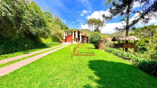 Casa com 5 Quartos à venda, 191m² no Albuquerque, Teresópolis