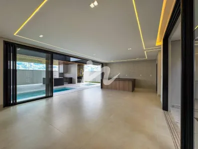Casa com 5 Quartos à venda, 330m² no Centro, Uberlândia