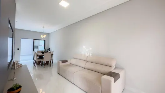 Sobrado com 3 Quartos à venda, 1530m² no Uberaba, Curitiba