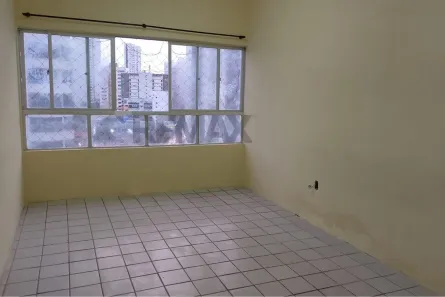 Apartamento com 3 Quartos para alugar, 80m² no Derby, Recife