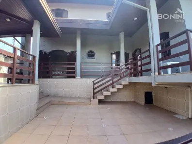 Casa com 3 Quartos à venda, 219m² no Jardim Brasil, Americana