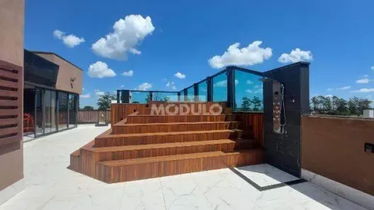Cobertura com 3 Quartos para alugar, 260m² no Novo Mundo, Uberlândia