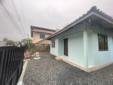 Casa com 3 Quartos para alugar, 100m² no Vila Lenzi, Jaraguá do Sul